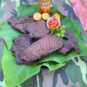 Đặc sản Tây Bắc thịt trâu gác bếp
